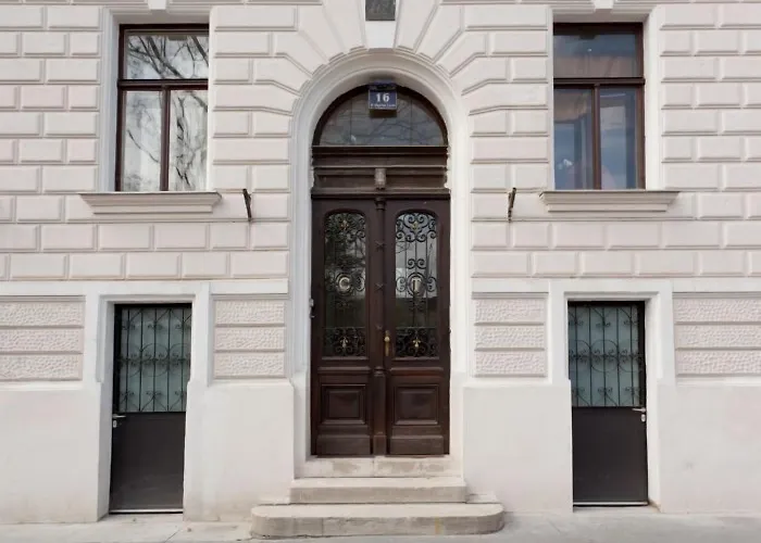 Апартаменти Kunsthaus *